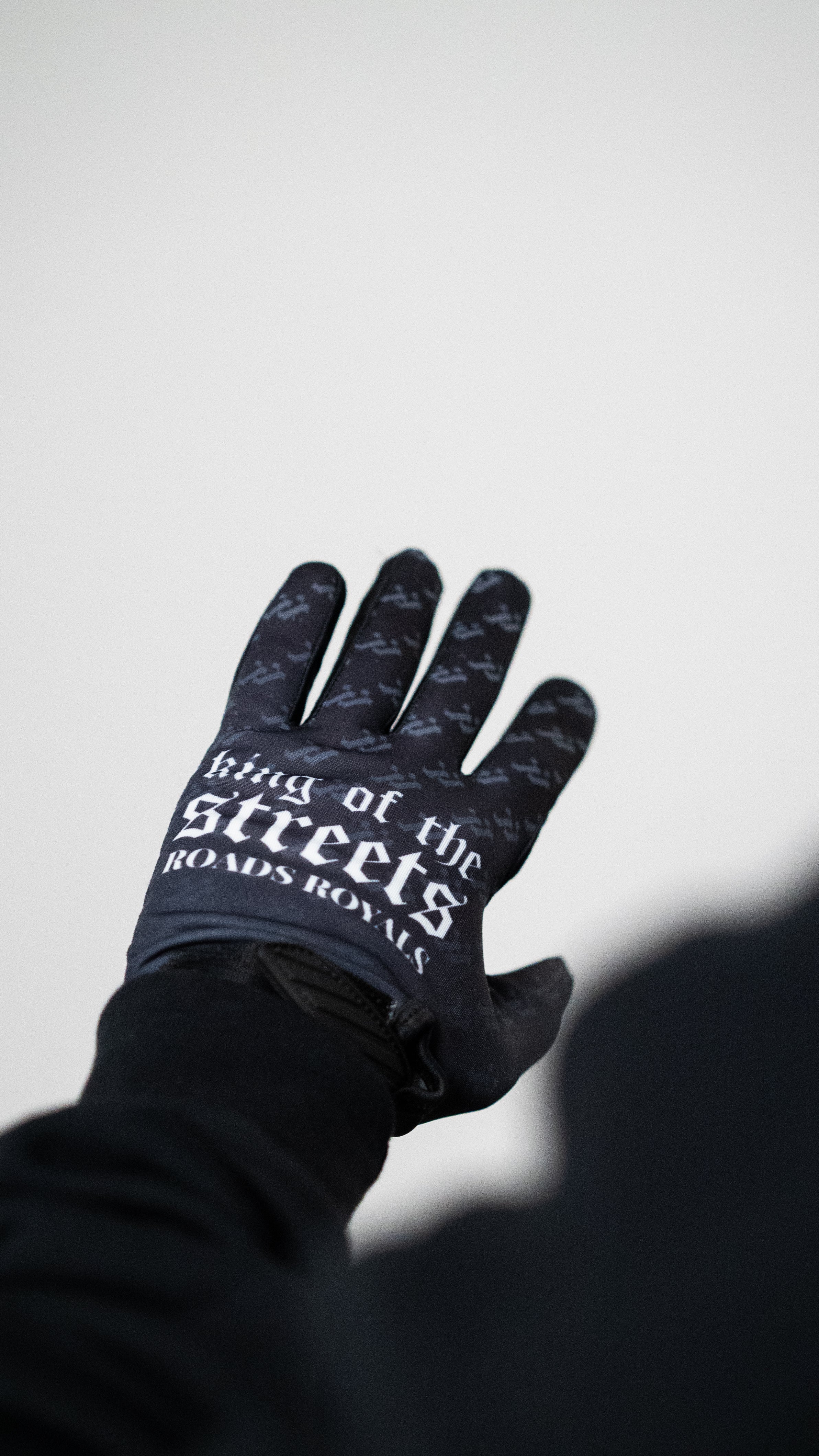 Gloves v1 black