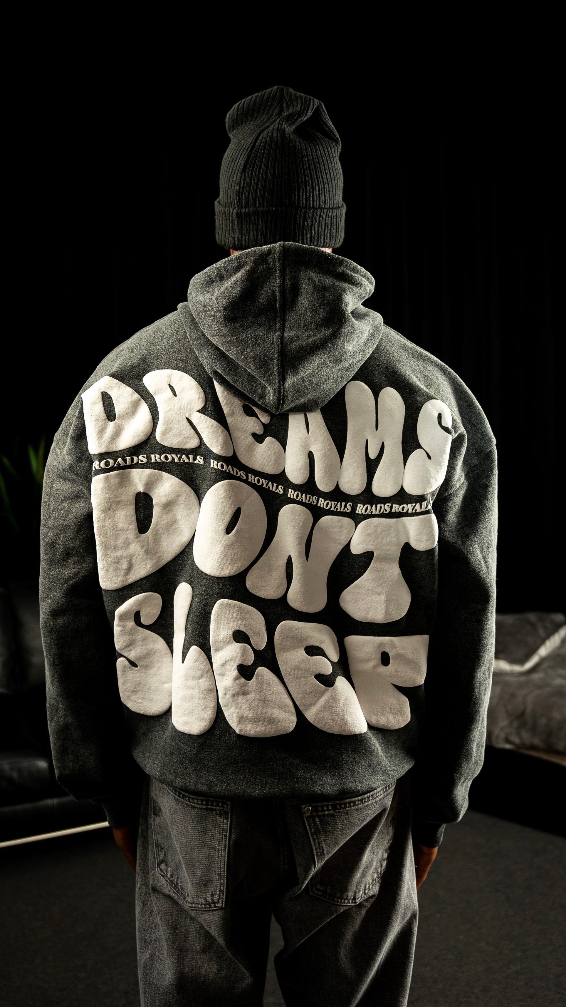 „Dreams don’t sleep“ hoodie acid grey