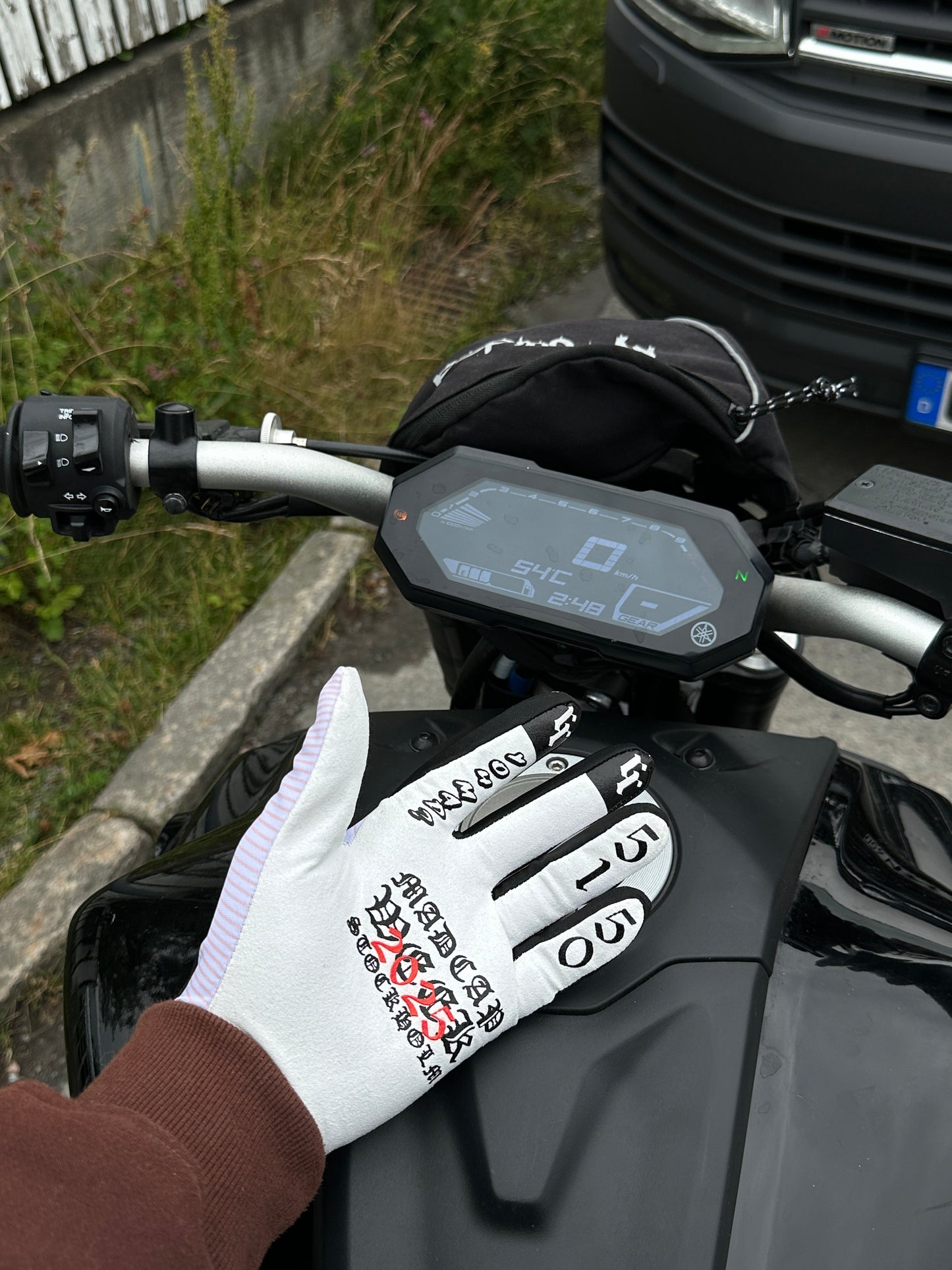 Madcap x RR 2025 collab gloves