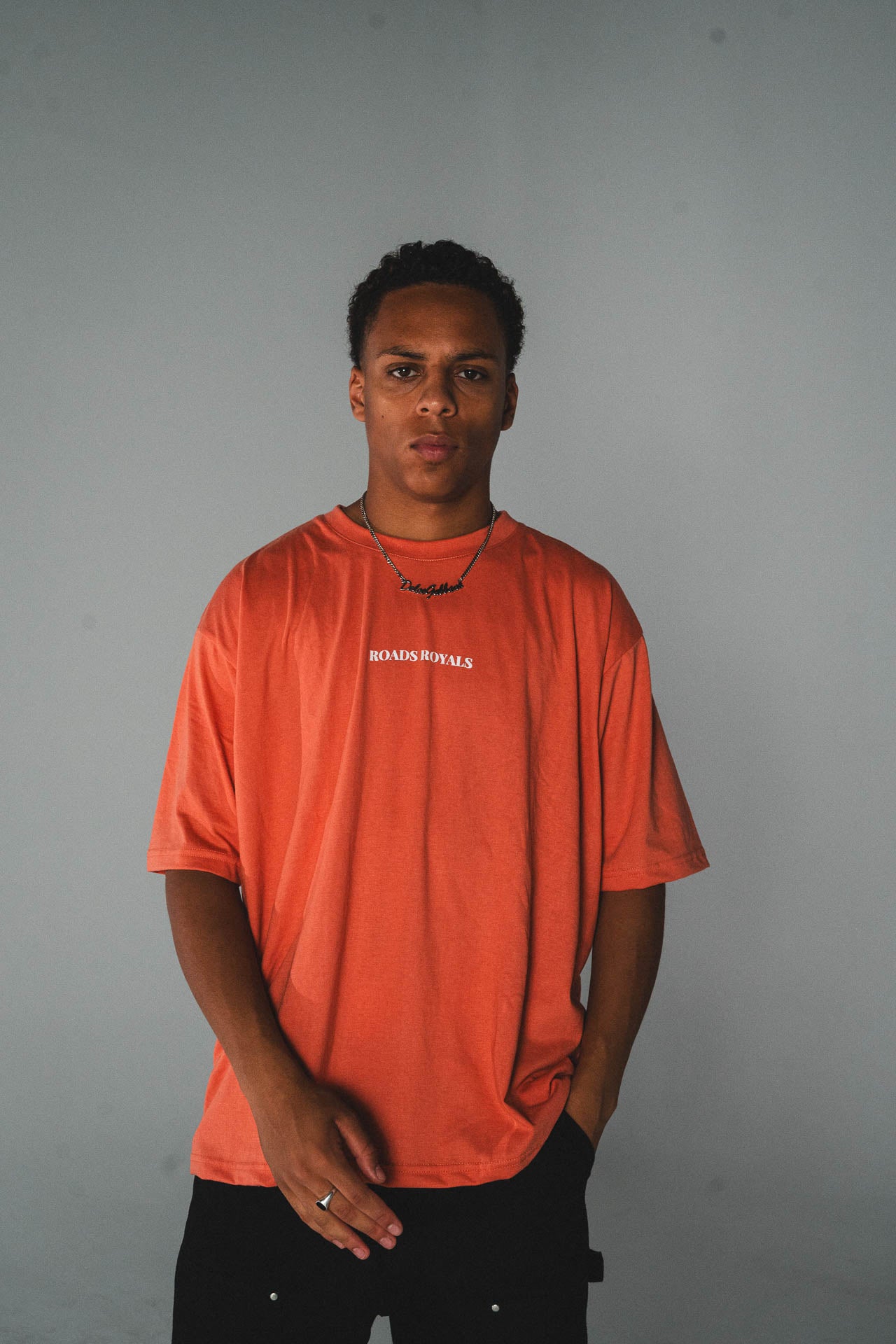 „Savage“ Tee light coral