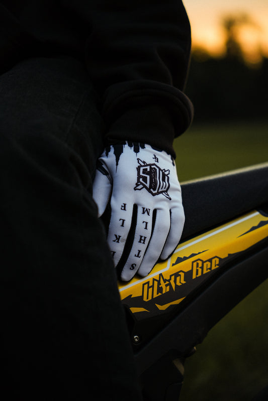 RR X MADCAP GLOVES (PRE-ORDER)