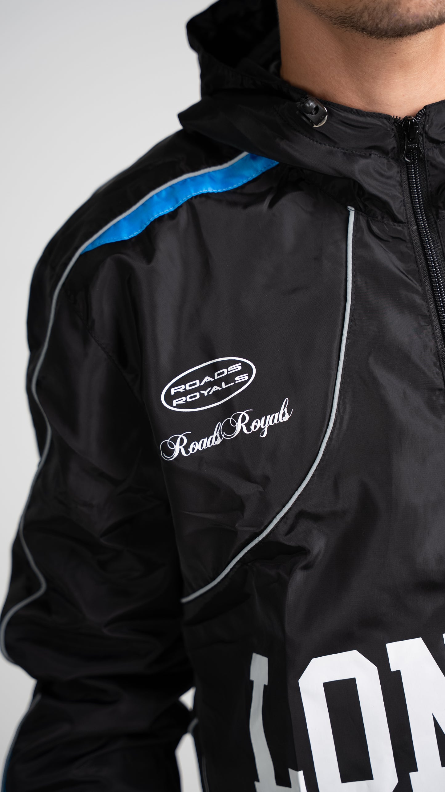 REFLECTIVE SHELL JACKET