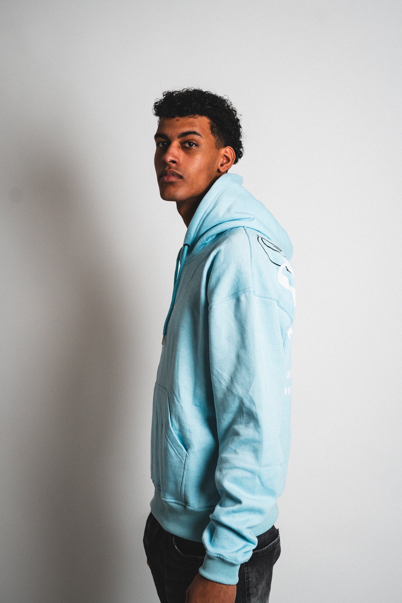 „Savage“ Hoodie babyblue