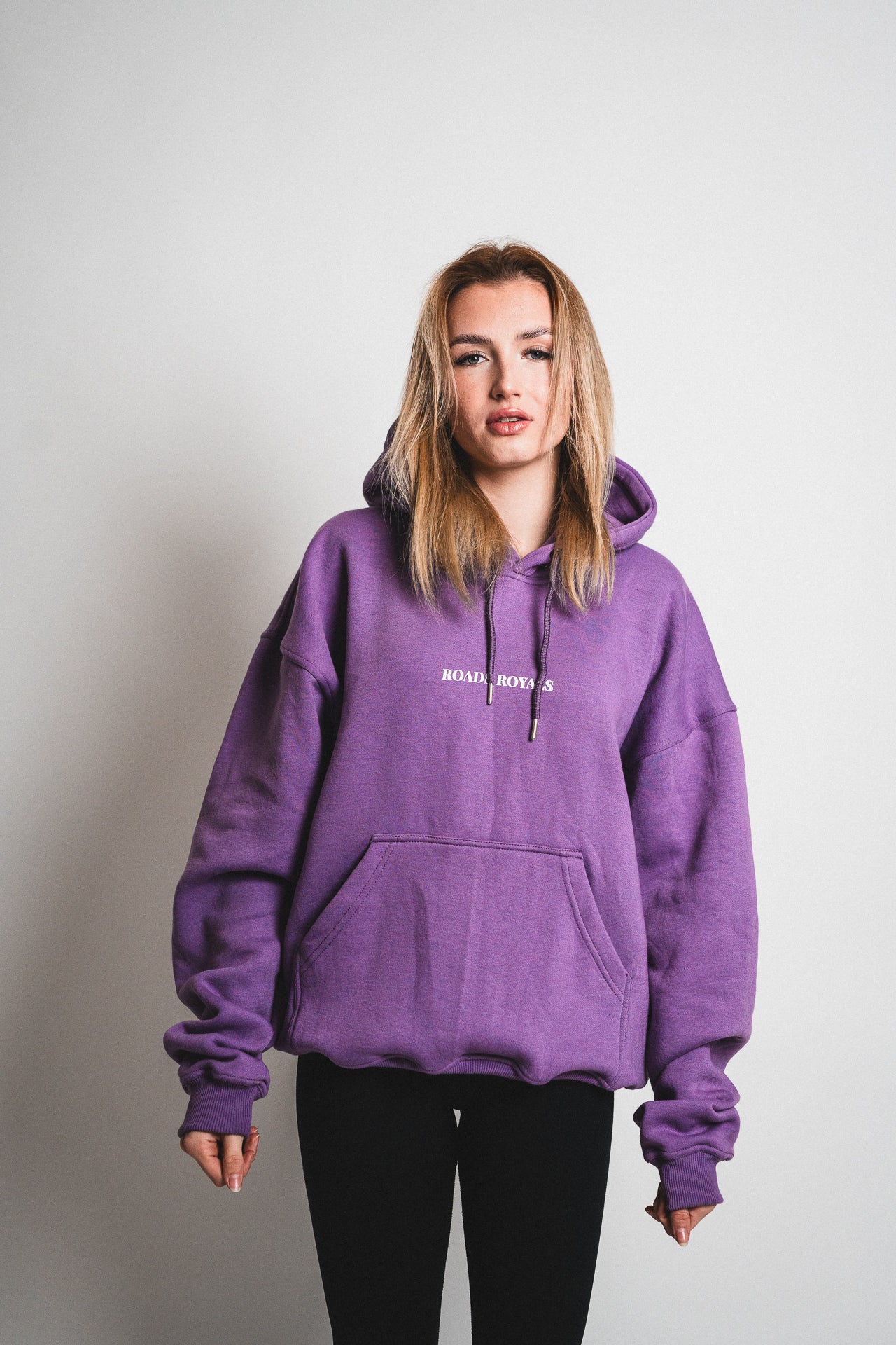 „Savage“ Hoodie purple